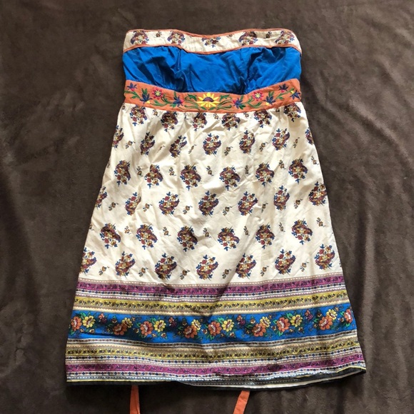 Small forever 21 strapless dress - Picture 1 of 3